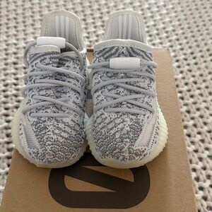 Yeezy 350 Boost V2 Infants light Size 5C Will ship without box